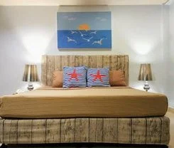 Limburi Hometel. Hotel reservations on the island of Phuket. Limburi Hometel. Location at 205-205/2 Rat Uthit 200 Pe Rd. Kathu Phuket