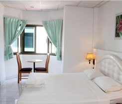 Welcome Inn Karon. Hotel reservations on the island of Phuket. Welcome Inn Karon. Location at Patak Rd. 526/21-22.