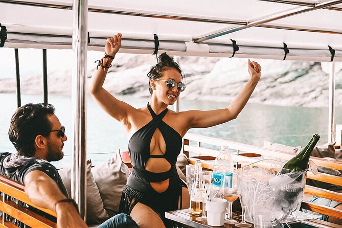 Phuket HYPE Boat Freedom Party Cruise with Transfers Phuket HYPE Boat Freedom Party Cruise with Transfers - Catamaran Cruises
